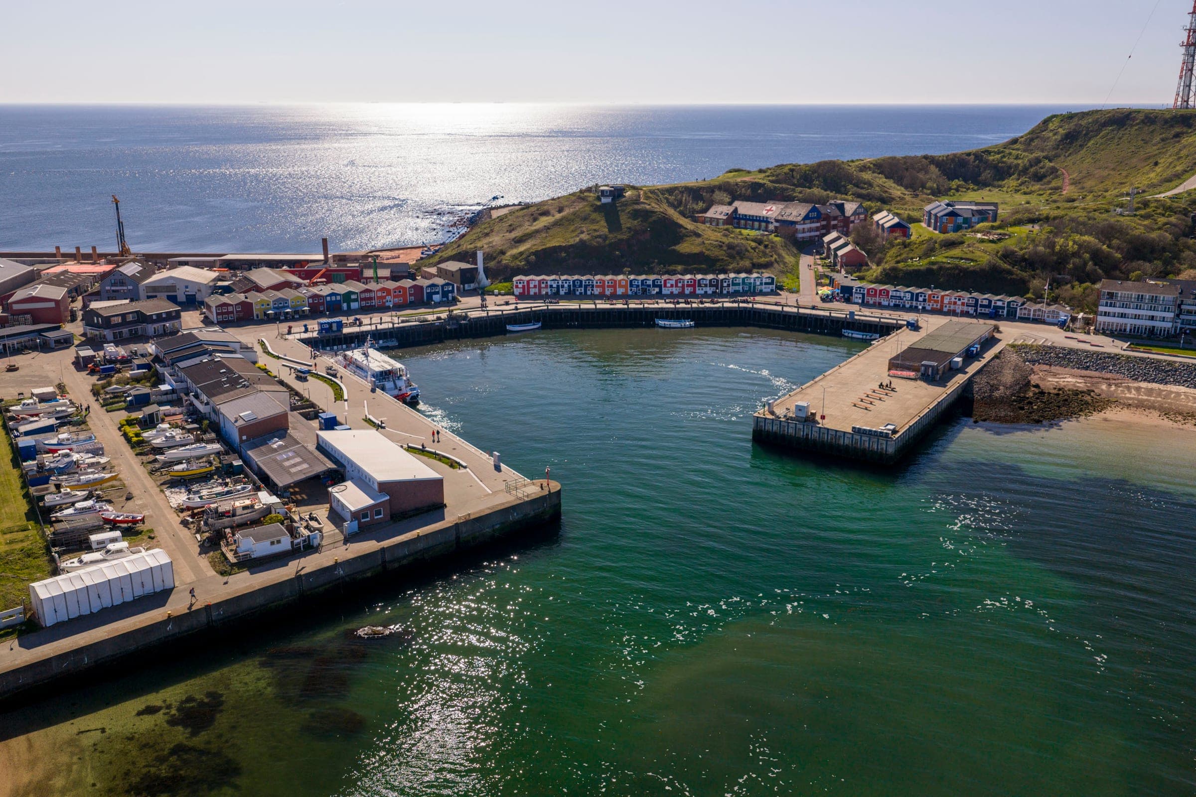 Binnenhafen Helgoland mit Hummerbuden